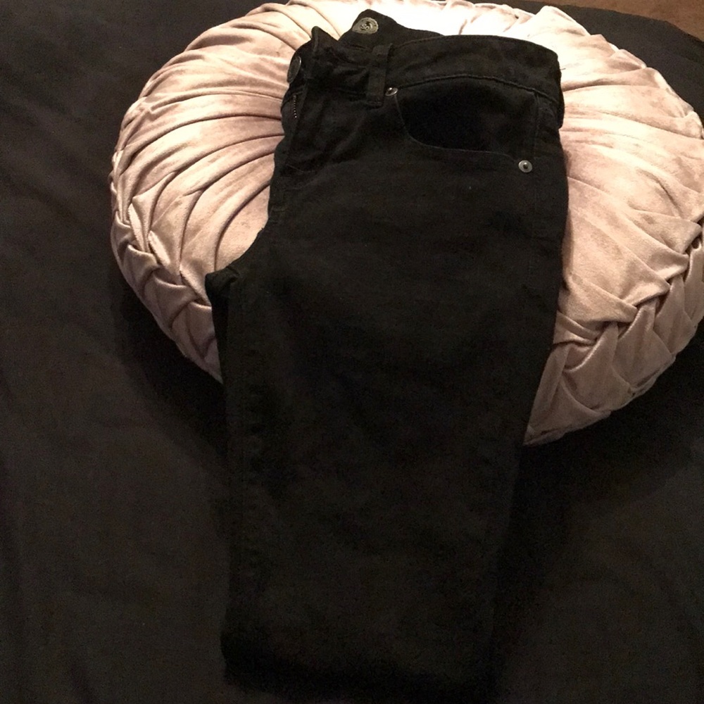 Black Skinny jeans